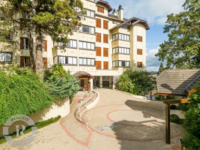 APARTAMENTO DE QUATRO DORMITÓRIOS EM GRAMADO